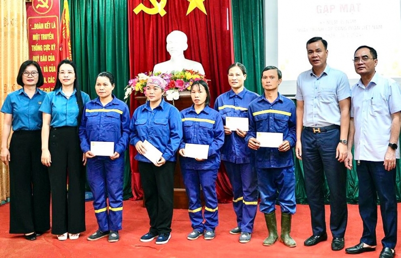 Thành phố Hà Tĩnh: Hướng về đoàn viên, người lao động nhân kỷ niệm 95 năm Ngày thành lập Công đoàn Việt Nam 